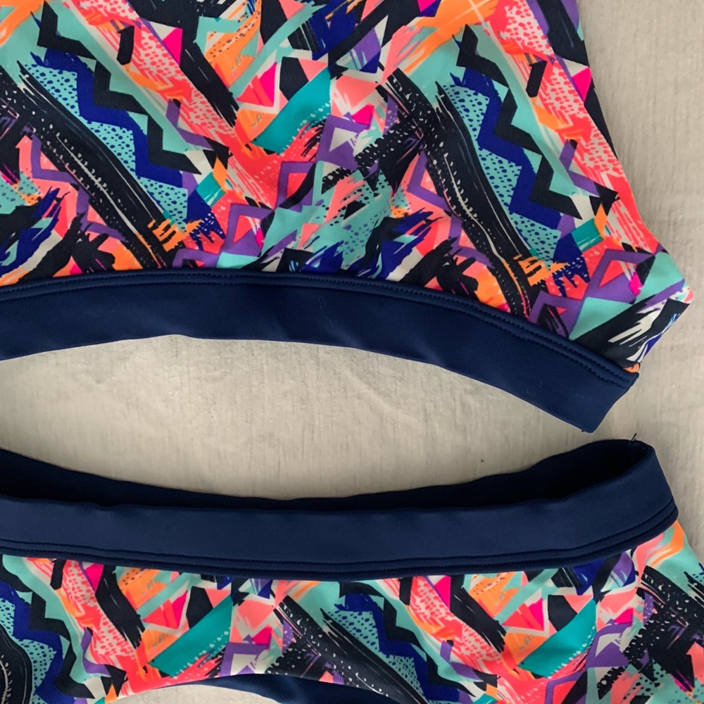 Reversible set - Picture 4 of 6